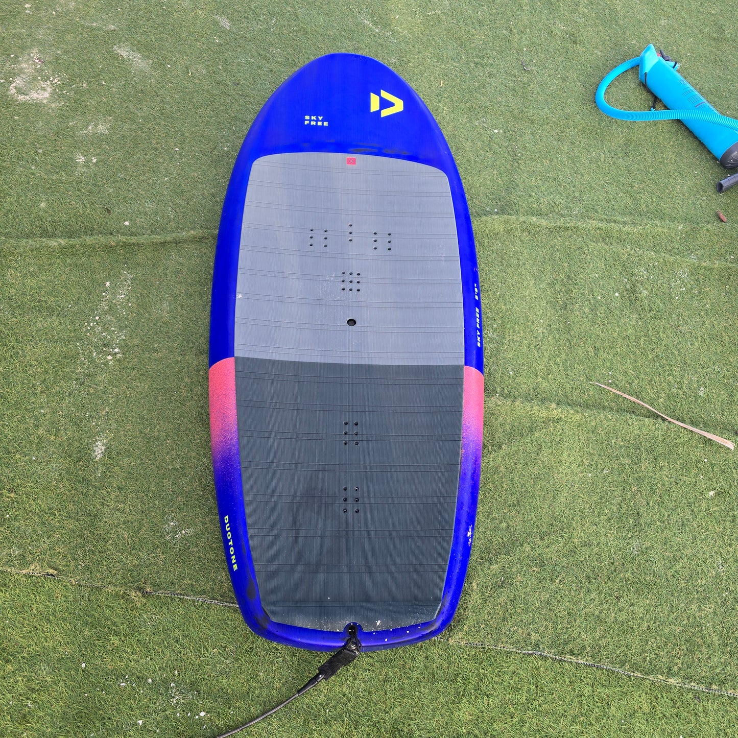 Foilboard 5'9"/125lt Sky Free 2025