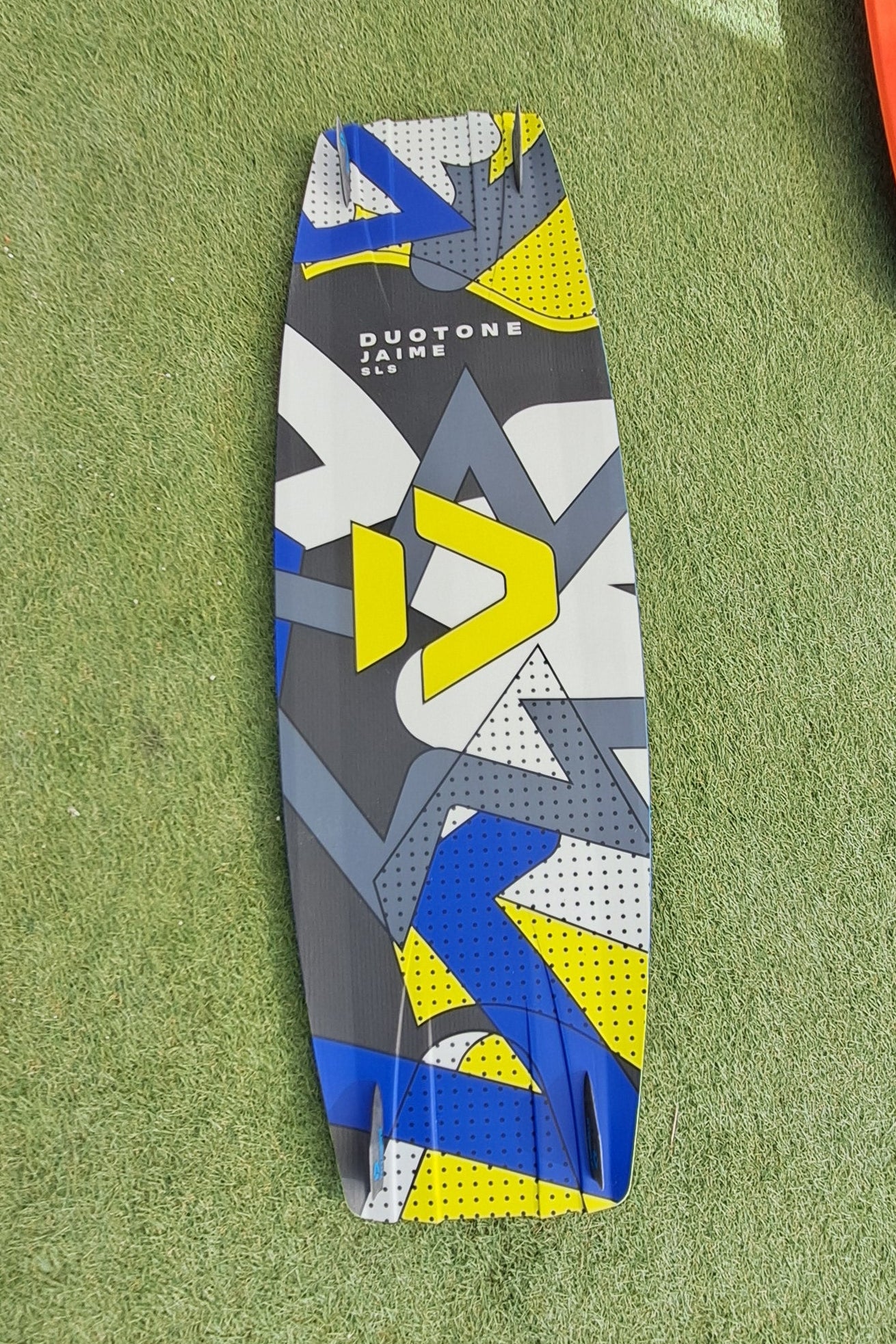 Twintip 136cm Jaime SLS 2024